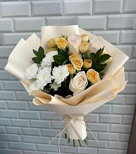 Букет цветов из:  Розы и Хризантемы в Первомайский