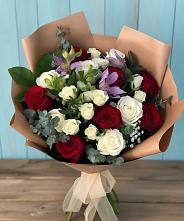 Букет цветов из:  Розы и Альстромерии в Первомайский