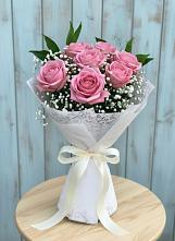 Букет цветов из:  Розы в Первомайский