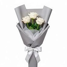 Букет 3 белые розы в Первомайский