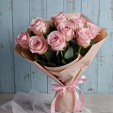 Букет цветов из:  Розы в Первомайский