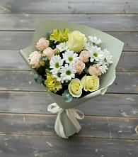 Букет цветов из:  Альстромерии, Розы и Хризантемы в Первомайский