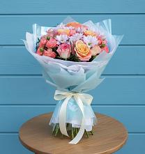 Букет цветов из:  Хризантемы и Розы в Первомайский